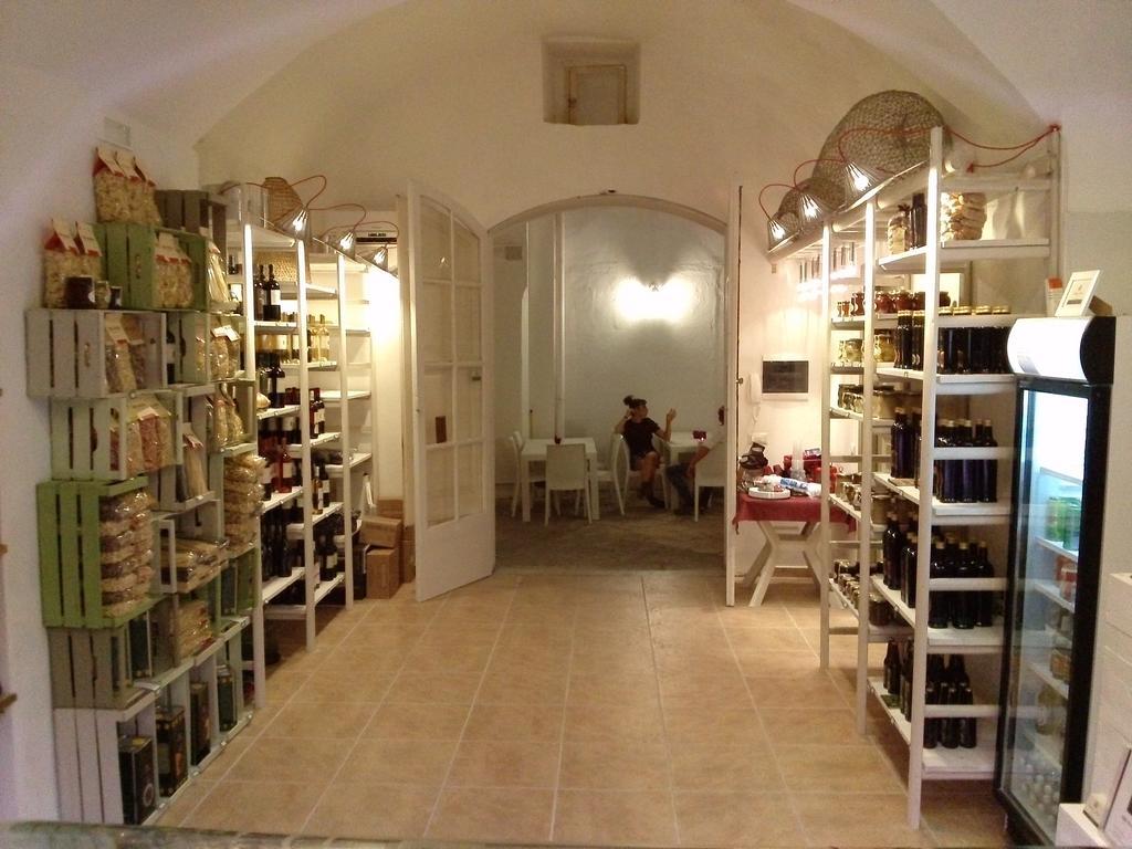 Dimora Muzio And Restaurant Couette-café